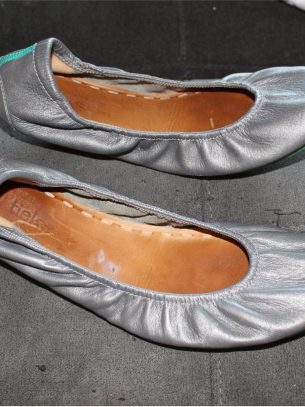 Silver Leather Women's Ballet Flats
